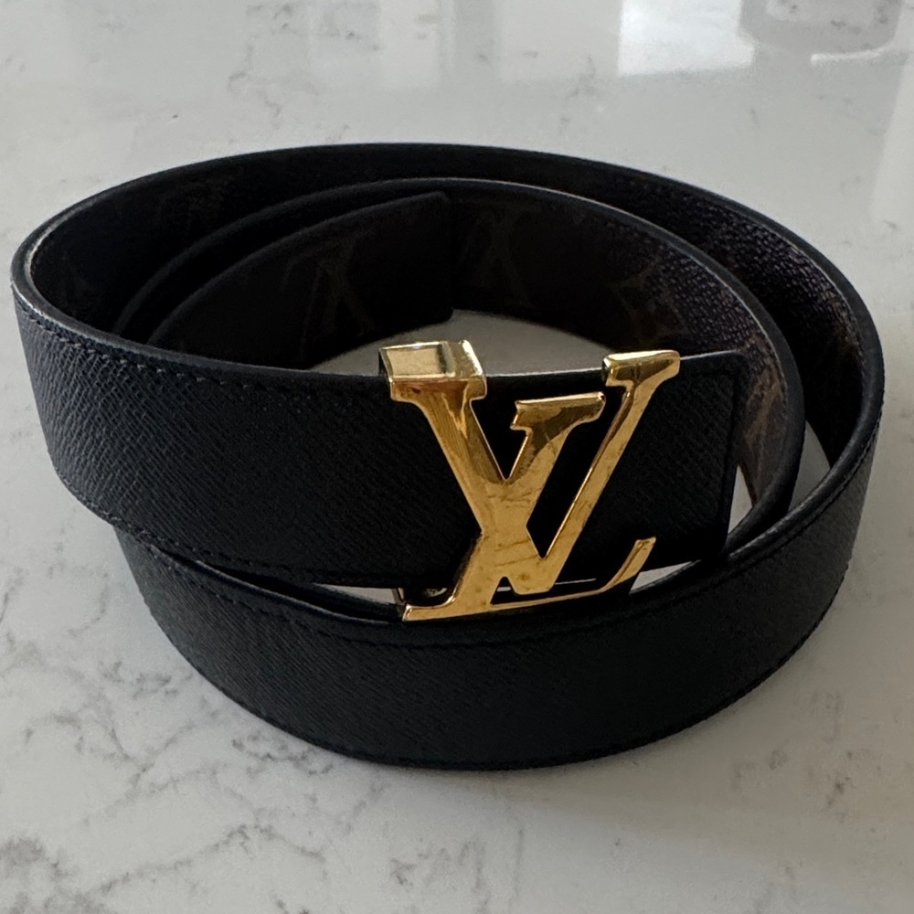 Louis Vuitton 30MM Reversible Monogram/Black Belt with Gold LV Buckle